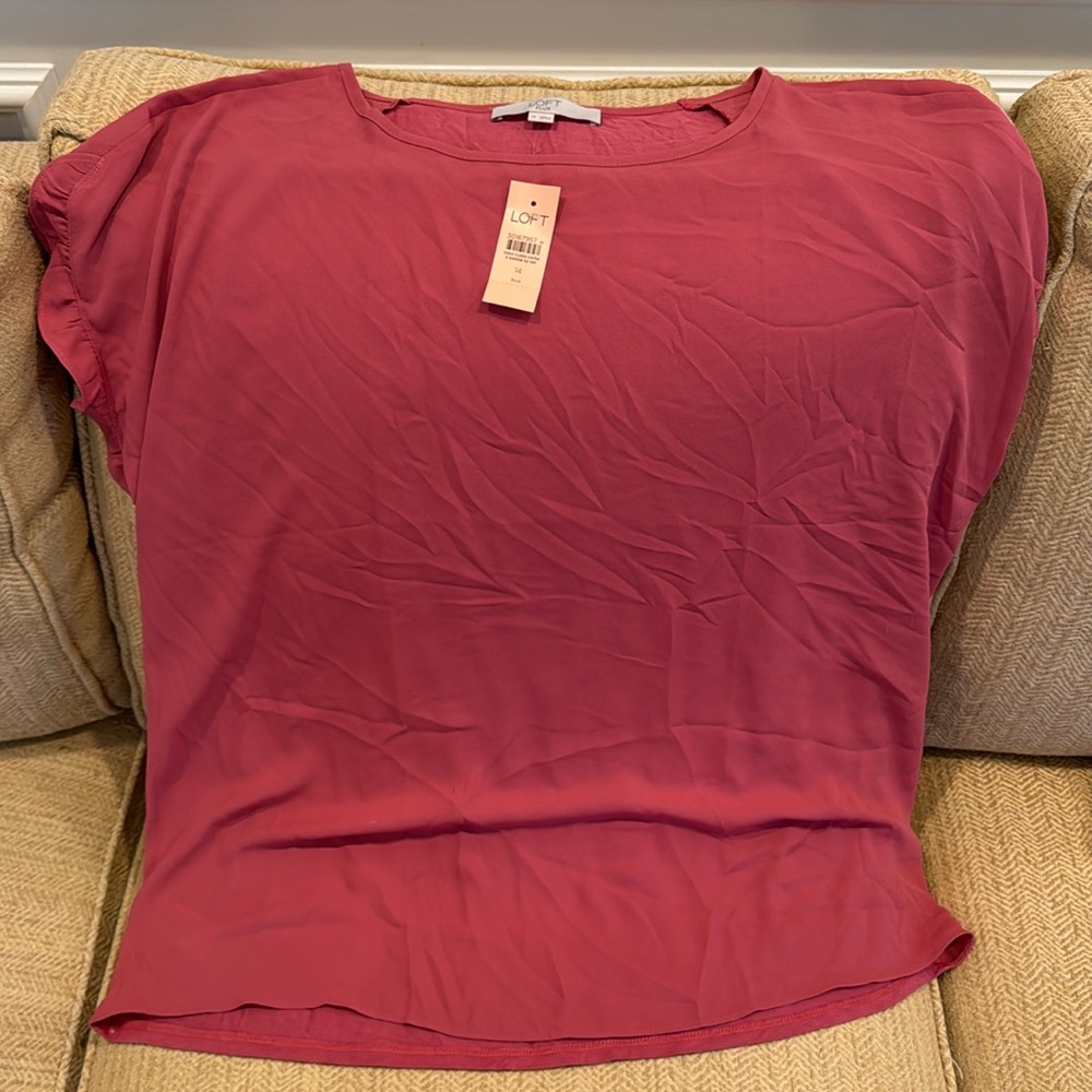 Loft Plus. flutter sleeve.